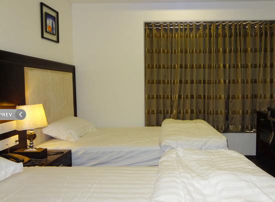 Hotel Dev Aadi